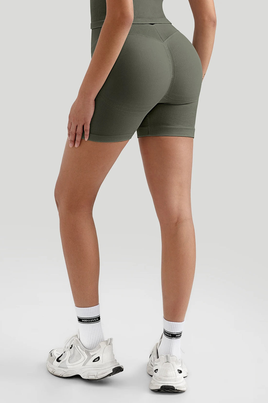 Women's V Waist Yoga Shorts Ribbed Seamless Squat Proof Hip Lifting Butt Fitness Workout Running Sports Gym Shorts Female