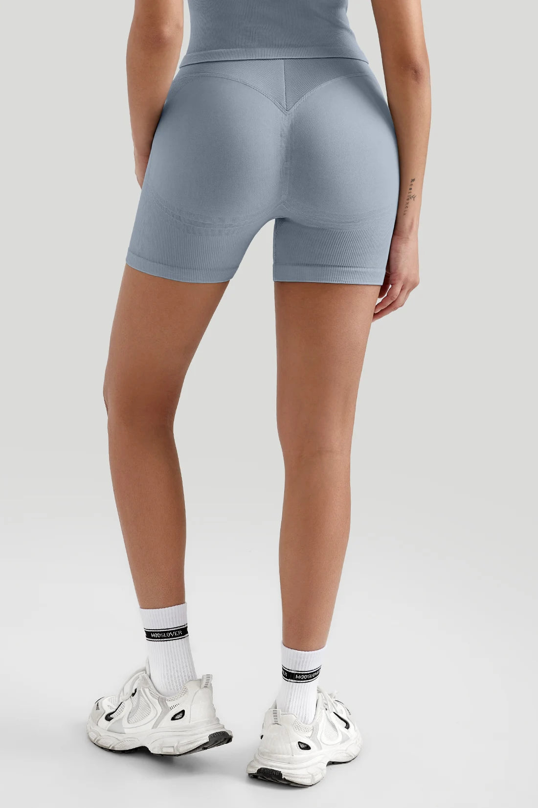 Women's V Waist Yoga Shorts Ribbed Seamless Squat Proof Hip Lifting Butt Fitness Workout Running Sports Gym Shorts Female