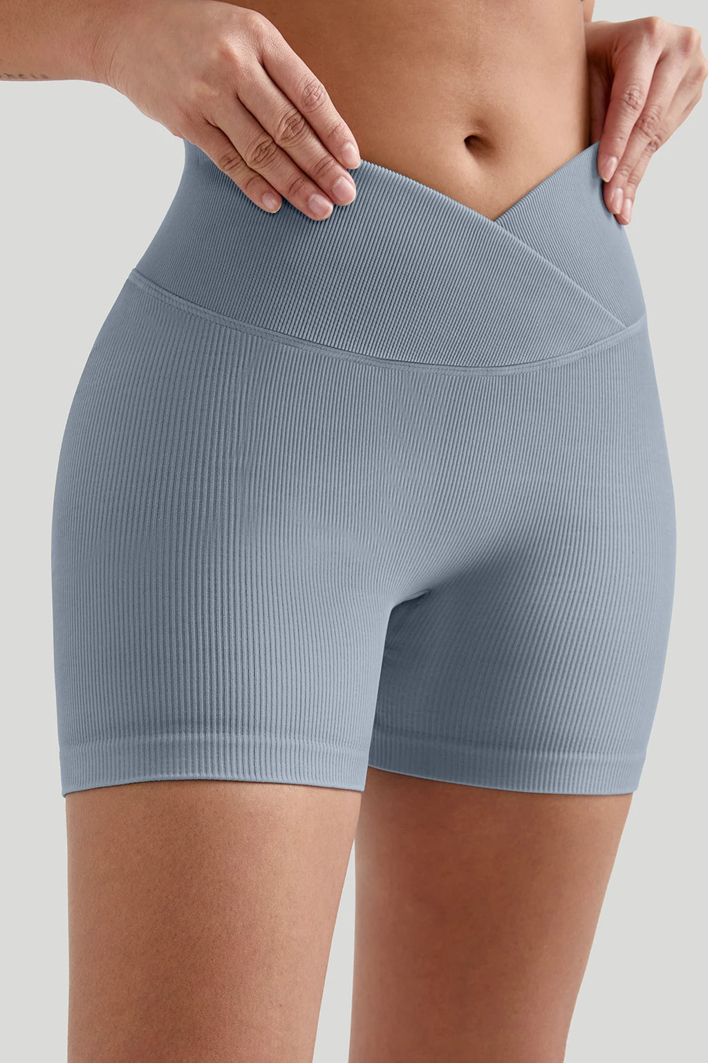 Women's V Waist Yoga Shorts Ribbed Seamless Squat Proof Hip Lifting Butt Fitness Workout Running Sports Gym Shorts Female