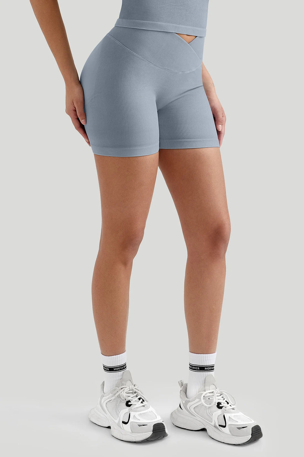 Women's V Waist Yoga Shorts Ribbed Seamless Squat Proof Hip Lifting Butt Fitness Workout Running Sports Gym Shorts Female